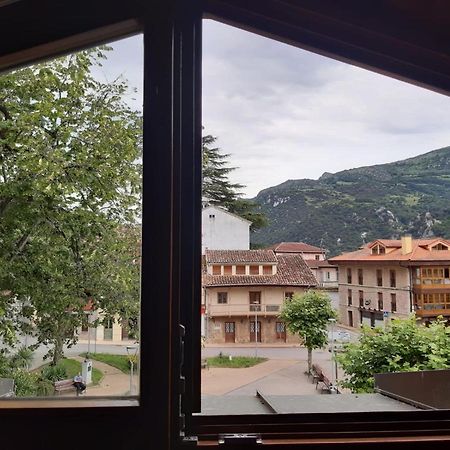 Hotel La Plaza Proaza Kültér fotó