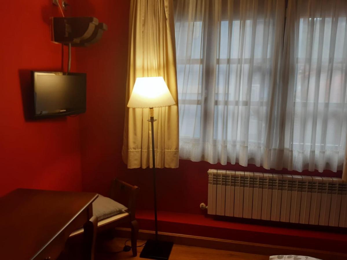 Hotel La Plaza Proaza Kültér fotó