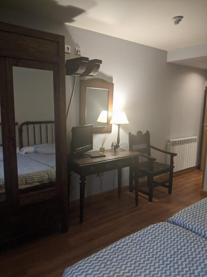 Hotel La Plaza Proaza Kültér fotó