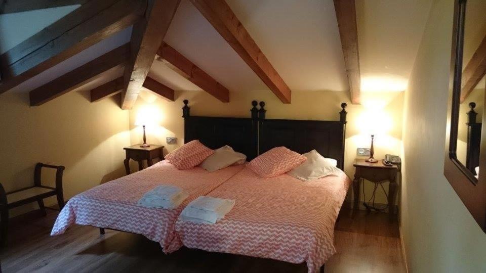 Hotel La Plaza Proaza Kültér fotó