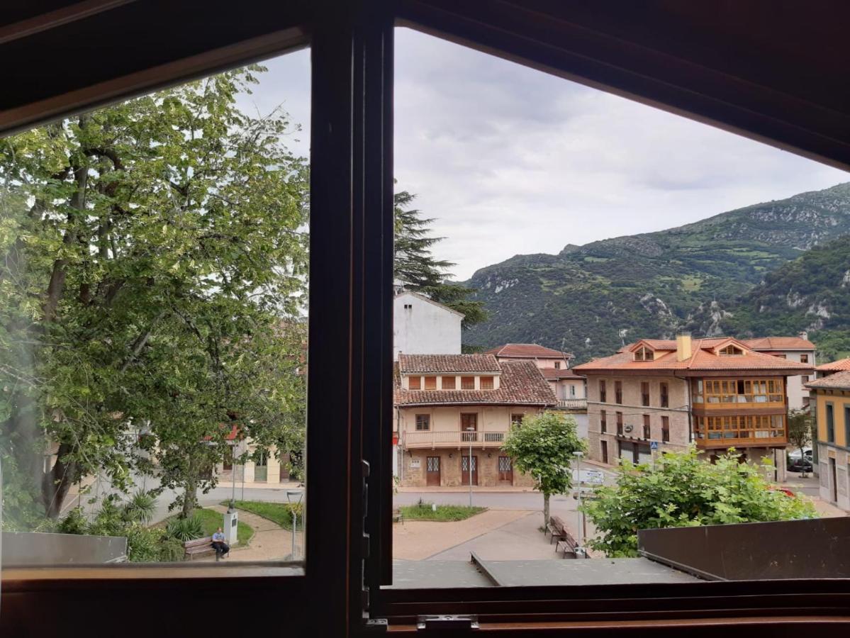 Hotel La Plaza Proaza Kültér fotó